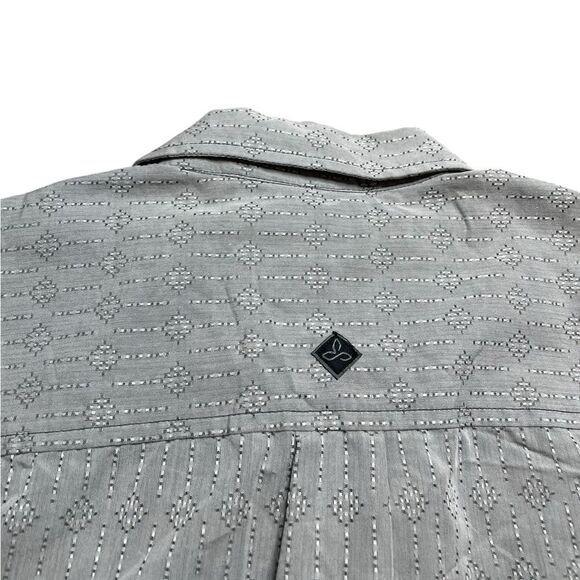 Prana Voyage Light Gray Patterned Button Down Shirt Size Medium - Picture 4 of 5